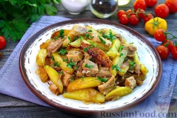 Жареная картошка с тушёнкой